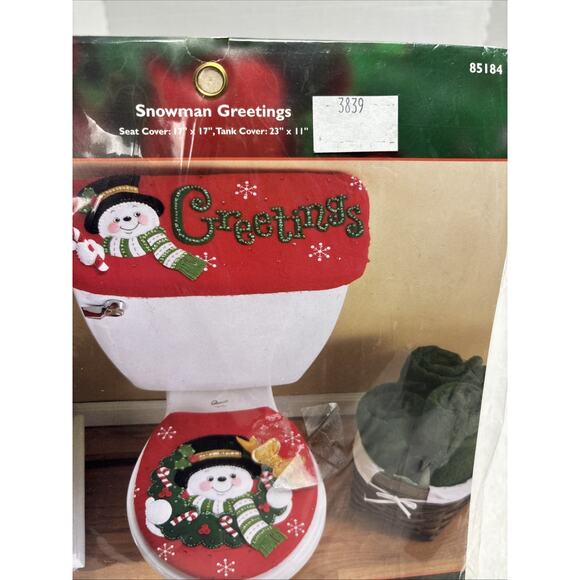Vtg Bucilla Christmas Felt Bath Ensemble Kit DIY Snowman Seat & Tank Cover 85184 - Picture 2 of 7
